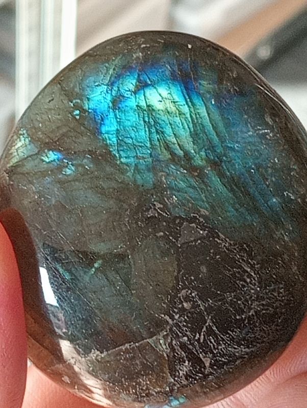 Handsteen Labradoriet