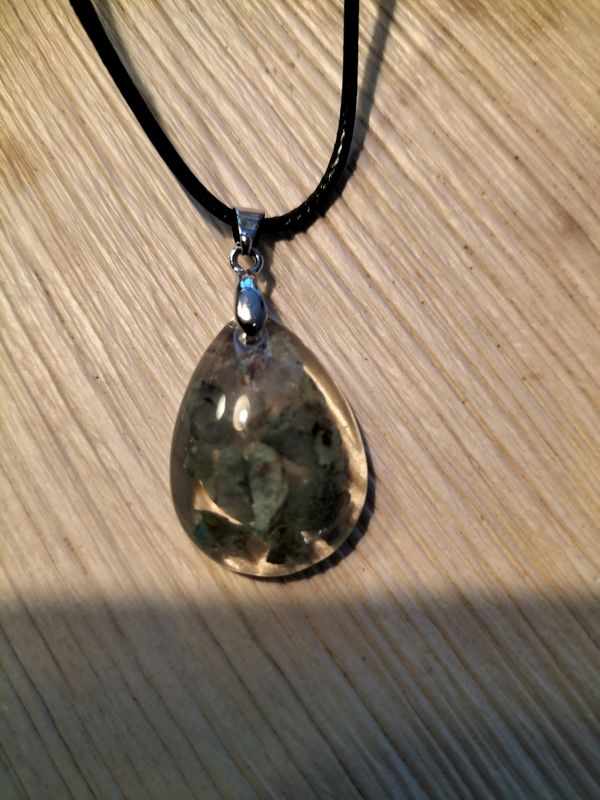 Hanger met koord Chrysocolla
