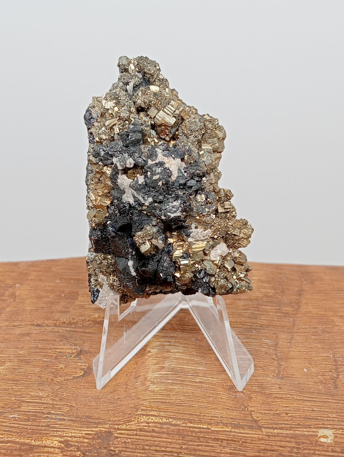 Combistuk Mangano Calciet, Pyriet, Galeniet,Sphaleriet