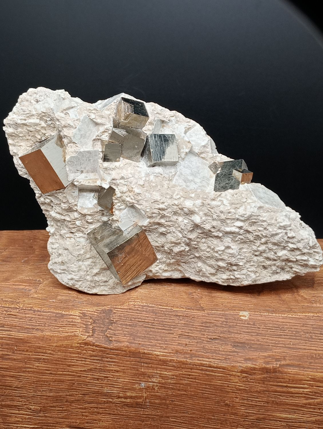 Pyriet Kubus in Matrix