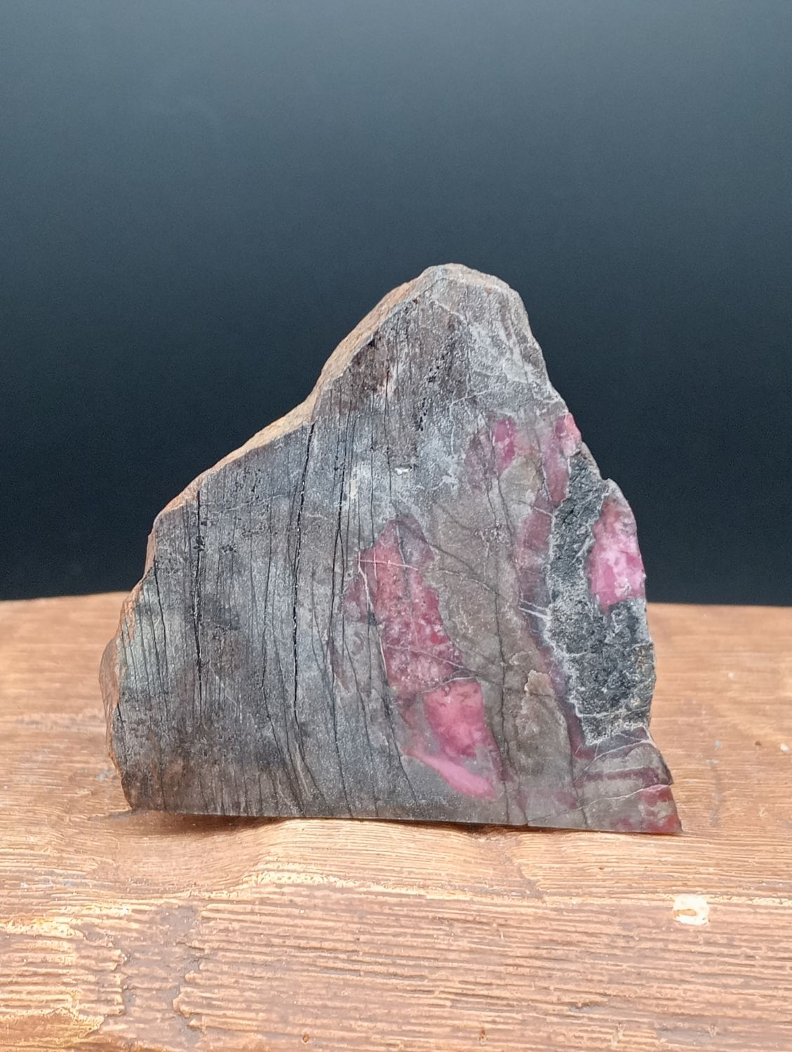 Rhodoniet Freeform