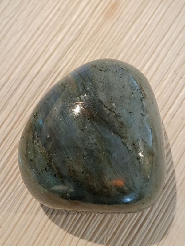 Handsteen Labradoriet