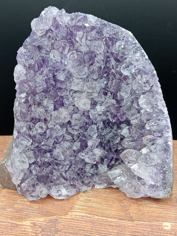 Amethist Cluster Base
