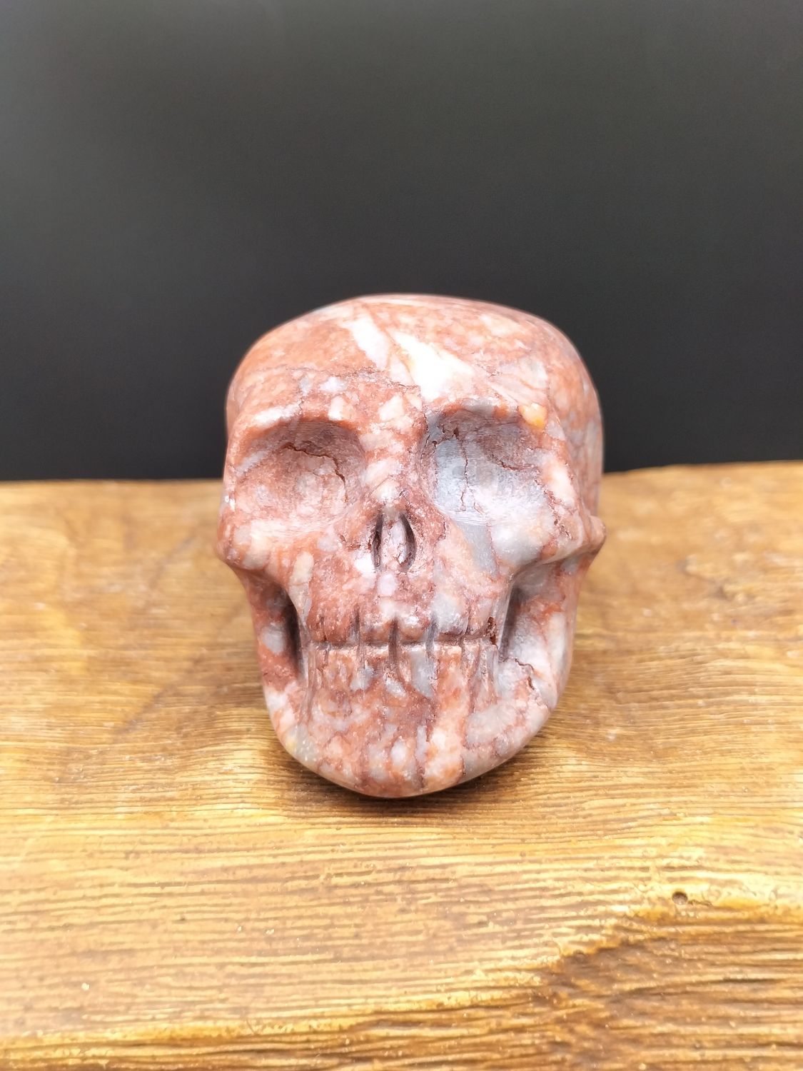 Red Vein Jaspis Skull
