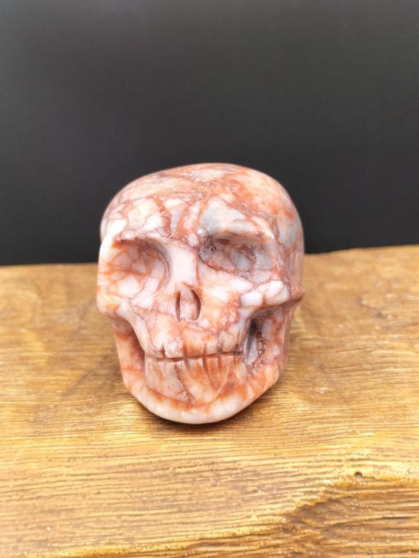 Red Vein Jaspis Skull