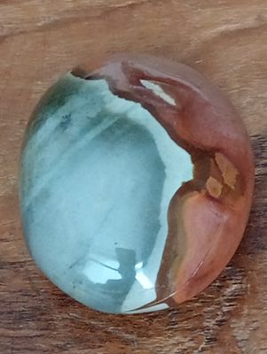 Polychroom Jaspis Handsteen