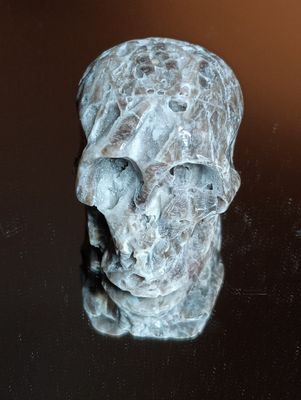Chalcedoon Skull