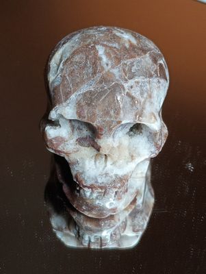 Chalcedoon Skull