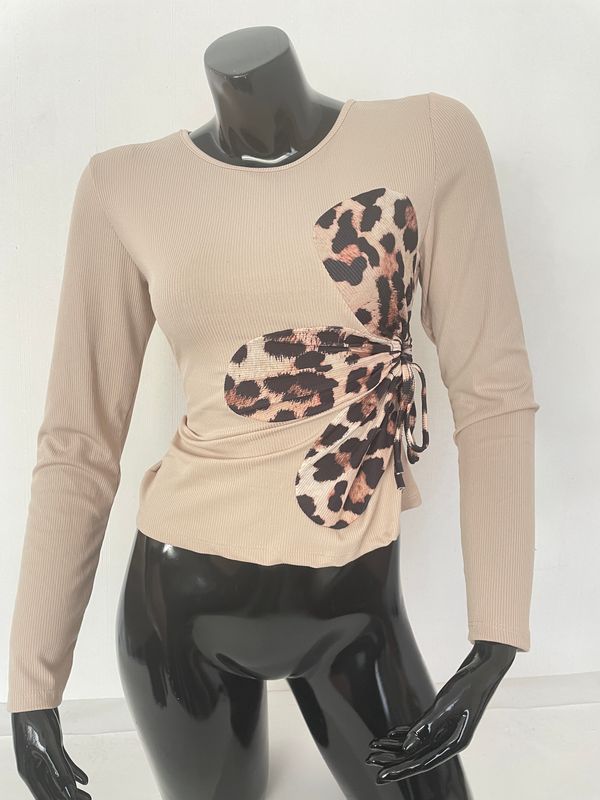 tee-shirt fleur léopard