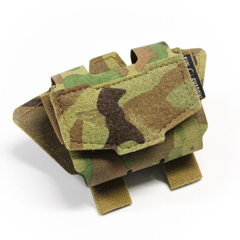 Multicam helmet pouch for Axon Body 4