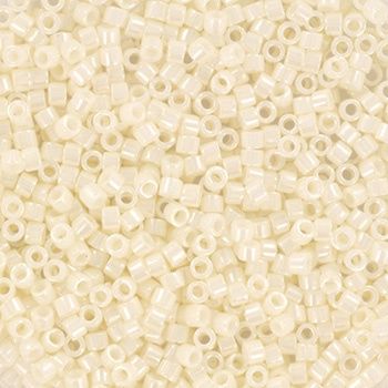 Miyuki Delica 11/0 DB-0203 Ceylon Cream