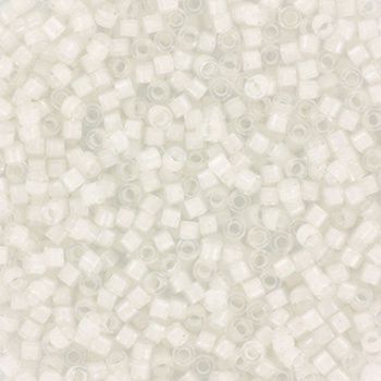 Miyuki Delica 11/0 DB-0066 Lined White AB