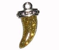 Haaientand  emaille goudkleur 27 x 12 mm Zilver