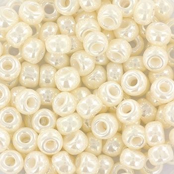 Miyuki Rocailles 6/0 0592 Ceylon Antique Ivory Pearl