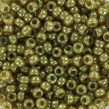 Miyuki Rocailles 8/0 2374 Ceylon Translucent Celery