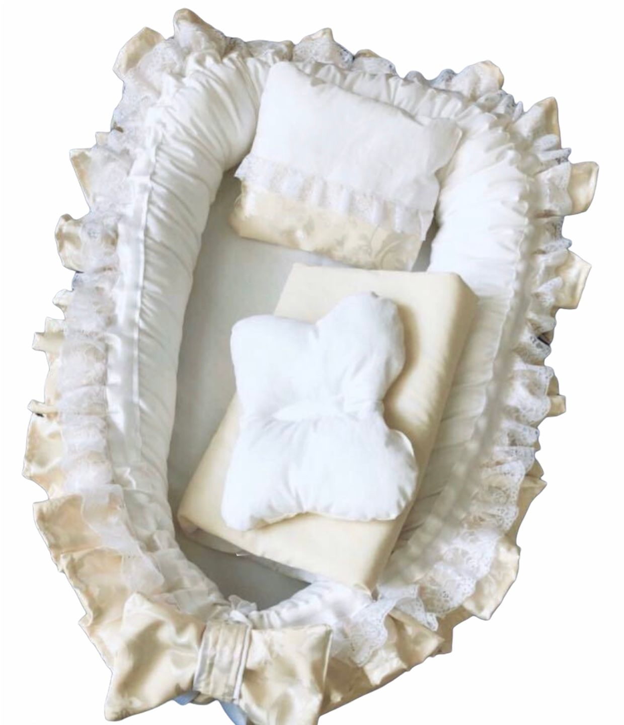 Babynestchen mit Kissen im Luxury Design