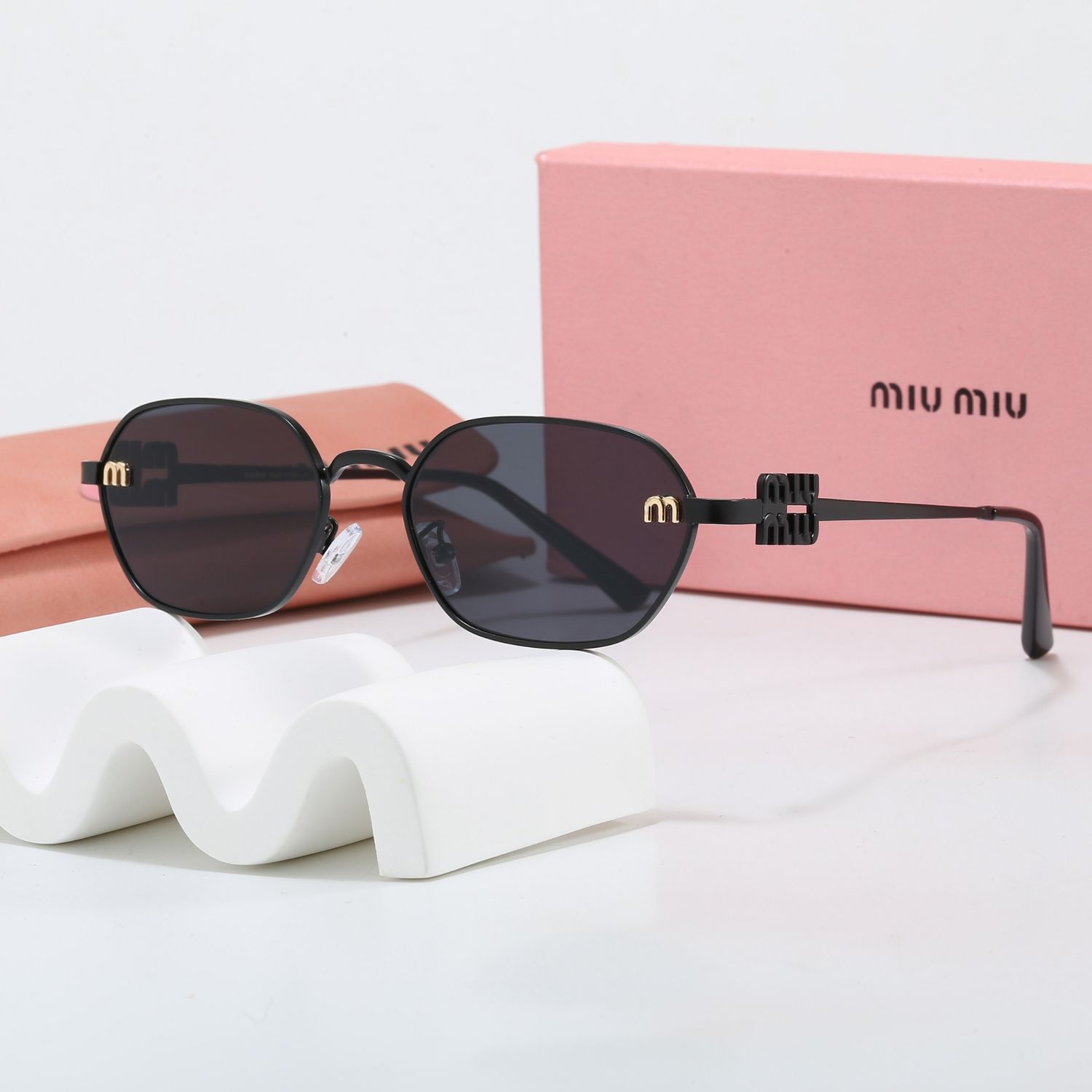 MIU MIU