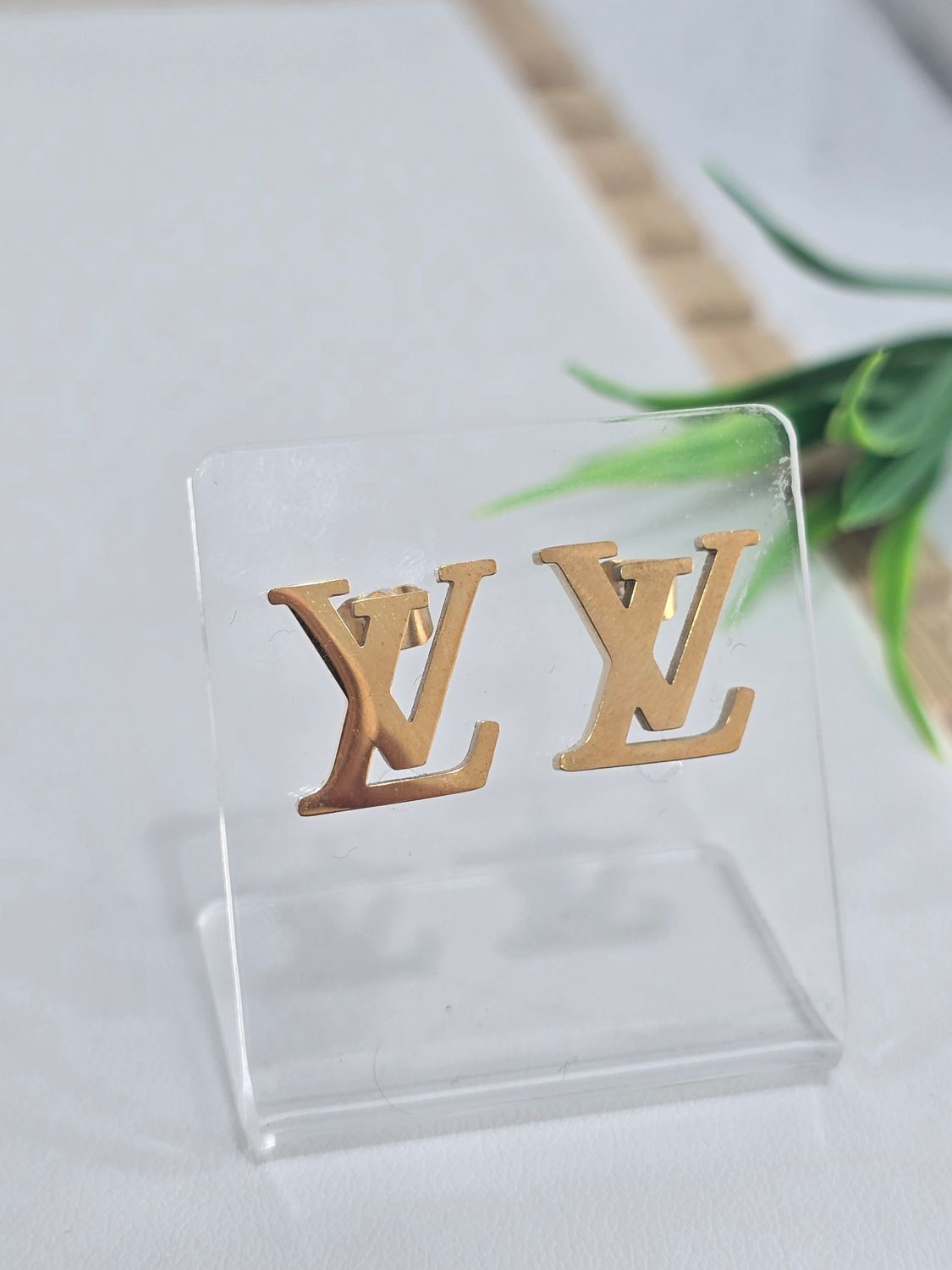 LV