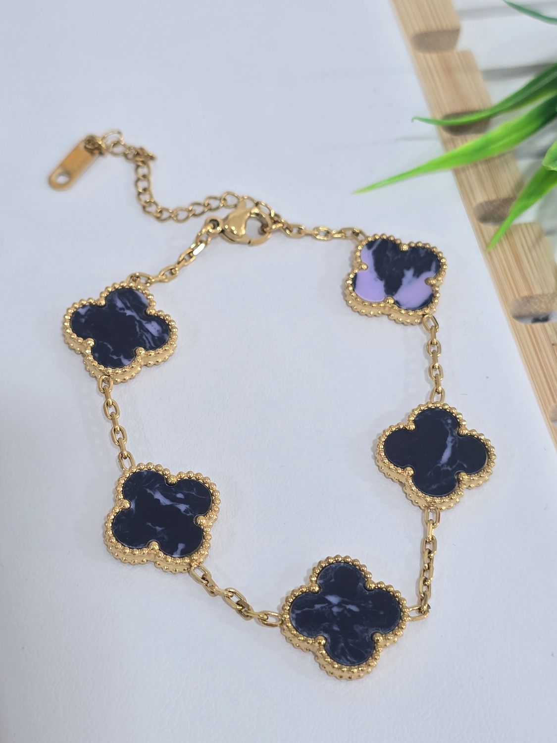 VAN CLEEF