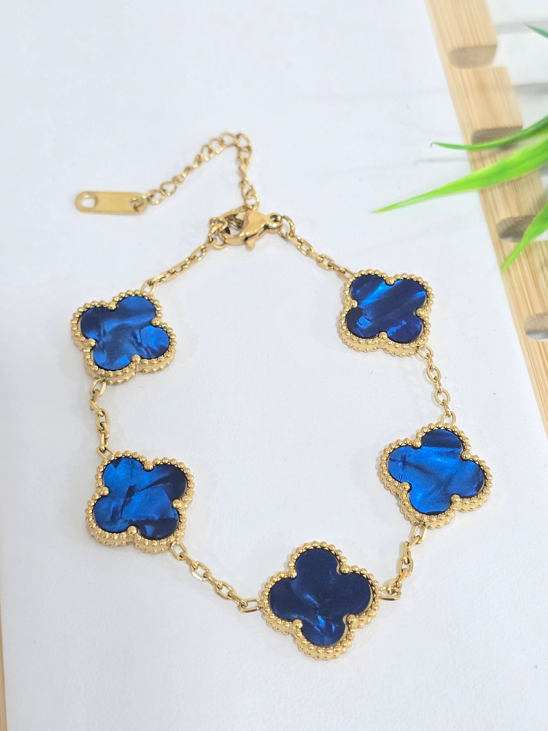 VAN CLEEF