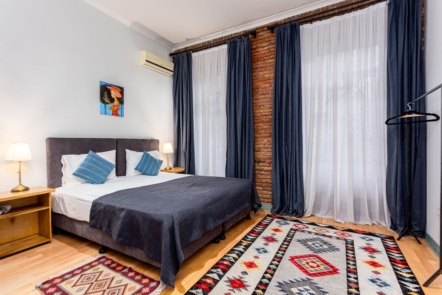 Triple Room; Street View
