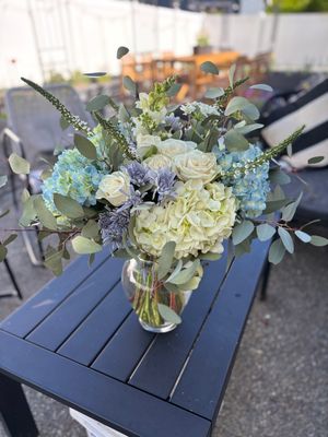 Extra Large Bouquet in Vase