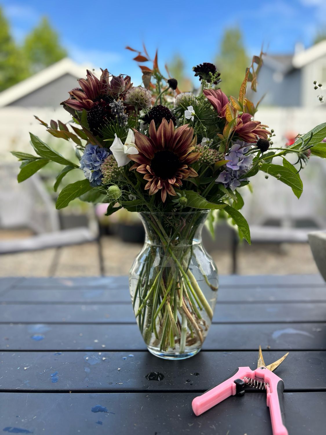Medium Bouquet In Vase