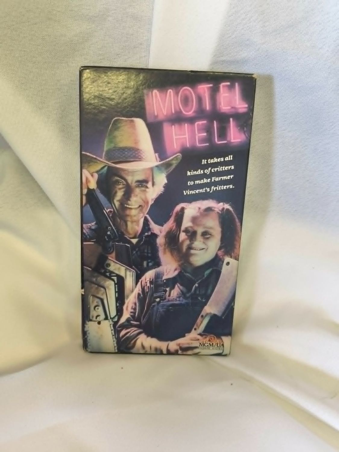 Motel Hell (VHS, 1986) Used