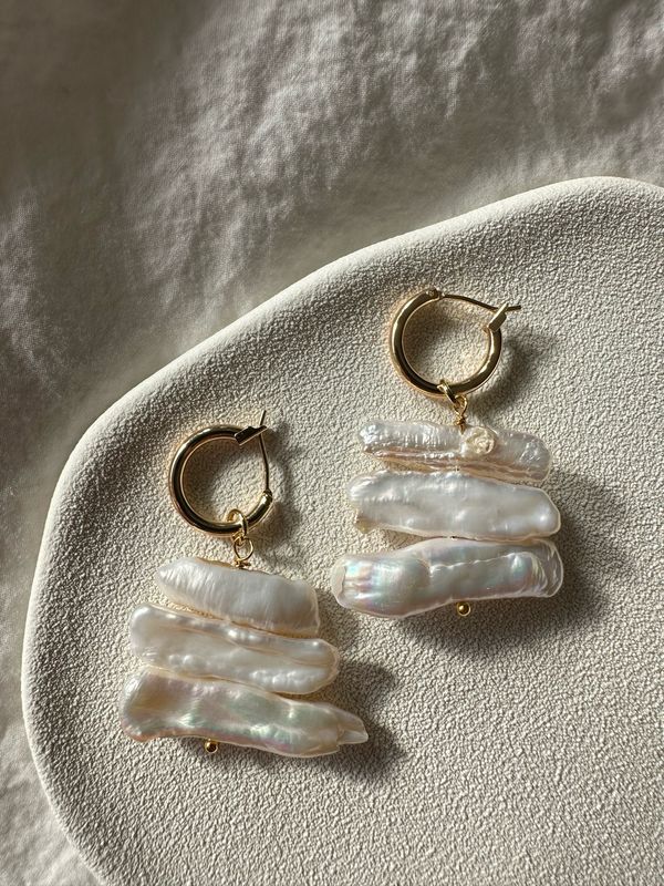 triple parallel pearl earrings