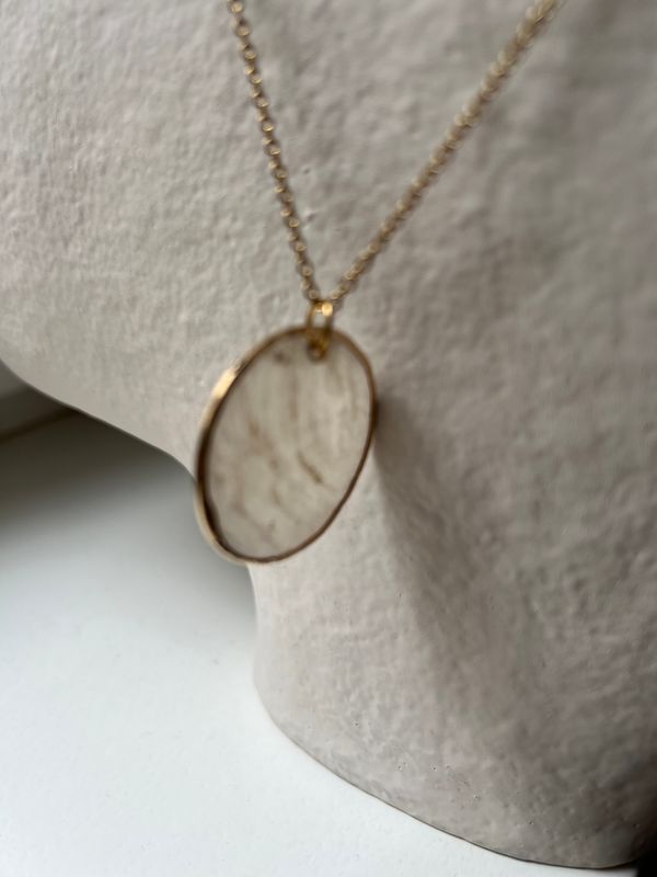 atelier | moon mother of pearl necklace