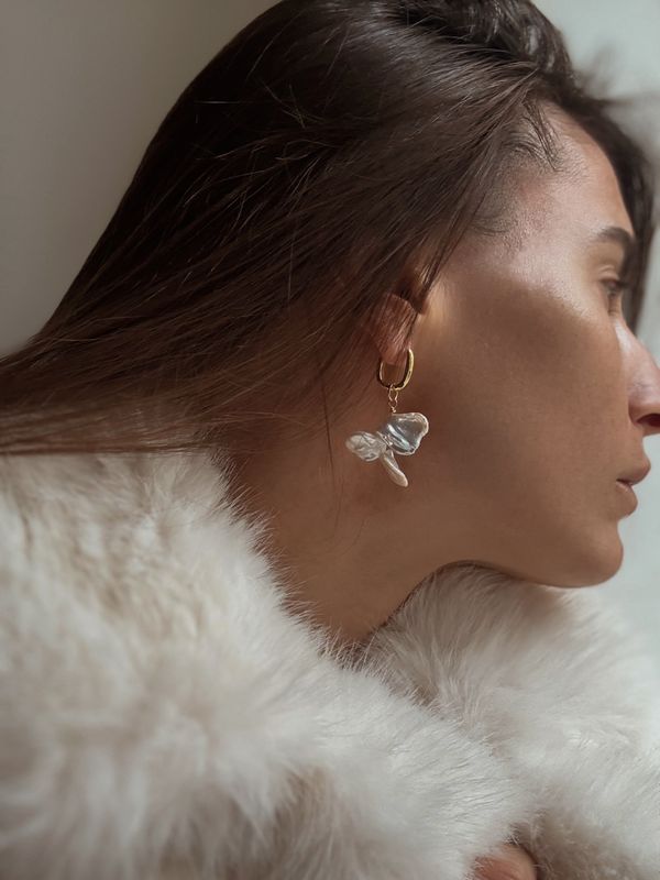 atelier | ellipse pearl earrings 