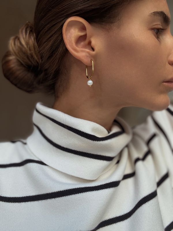 atelier | skinny u-shape pearl earrings