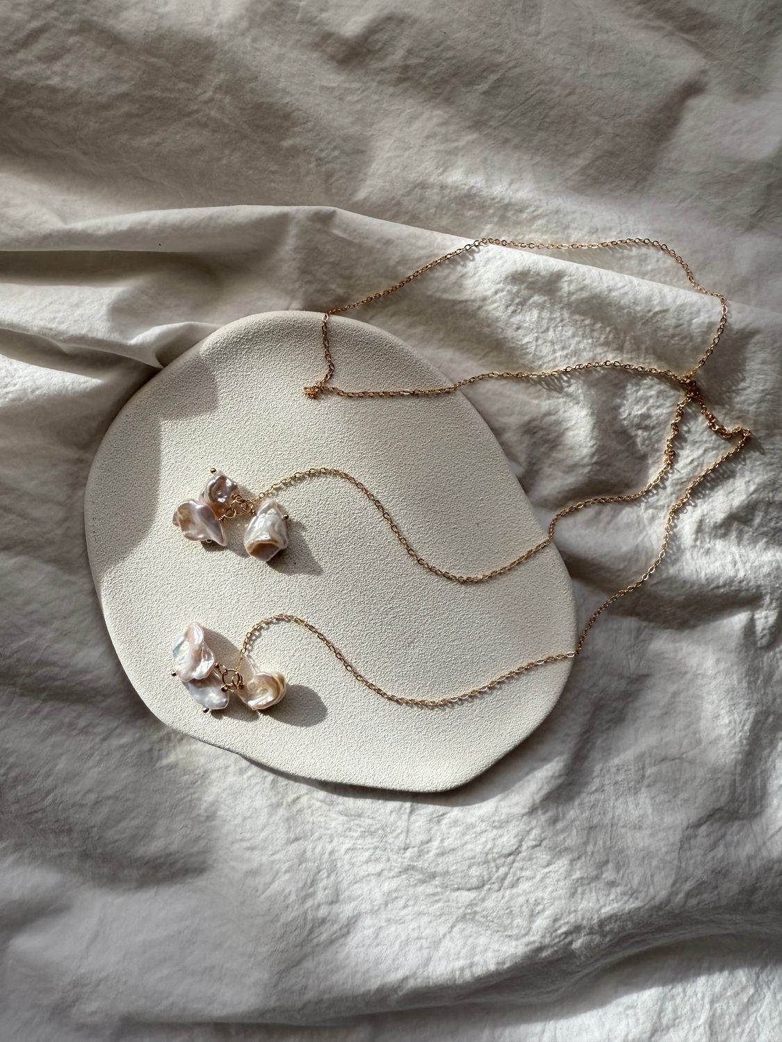 atelier | petals wrap pearl necklace
