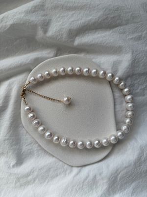 atelier | oversized pearls choker necklace
