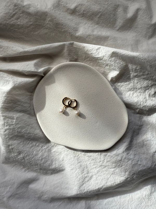atelier | ronde mini pearl earrings 