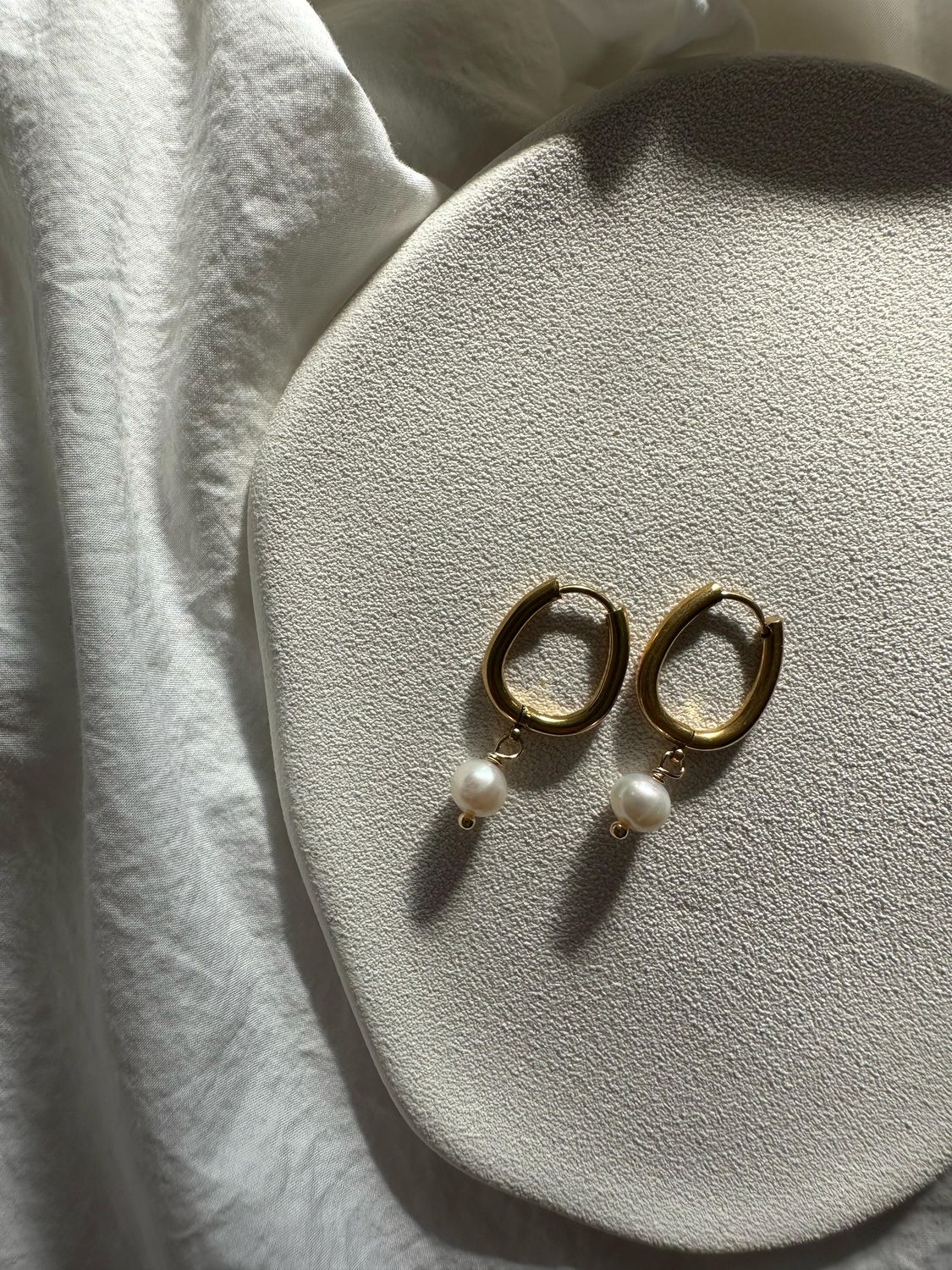 atelier | tears biserne naušnice 