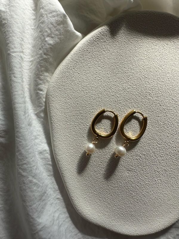 atelier | tears pearl earrings