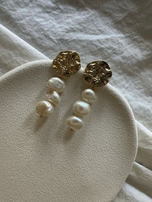 medallion pearl earrings
