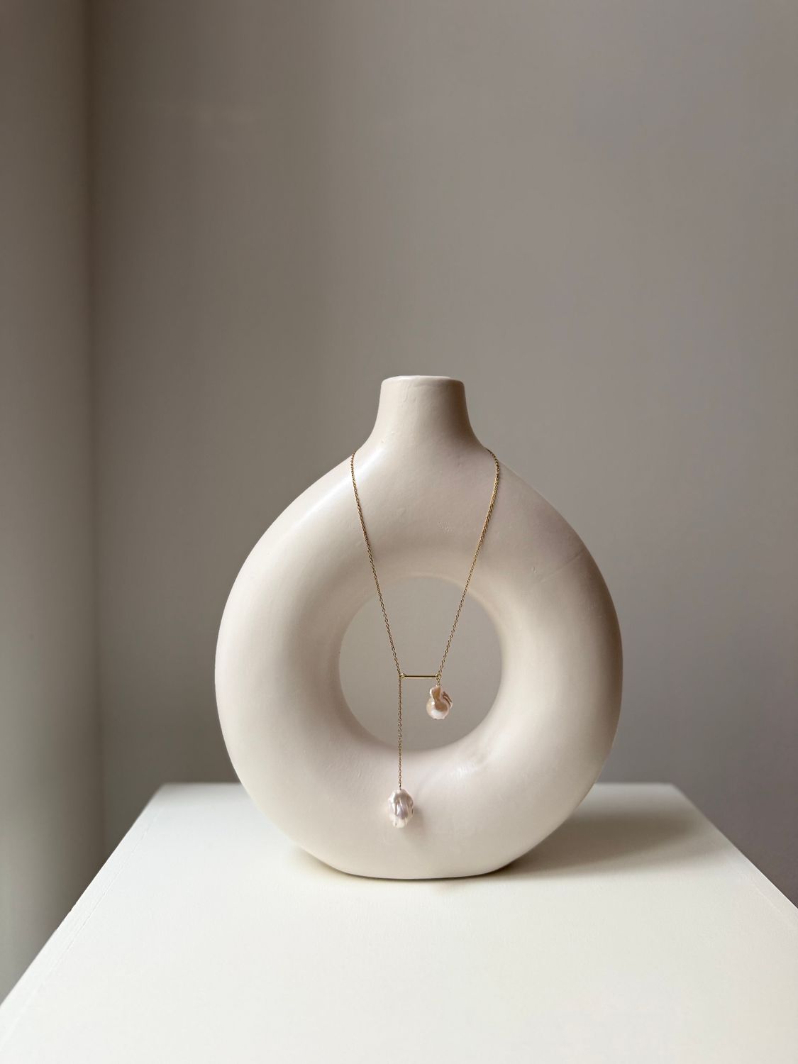 up &amp; down baroque pearl necklace