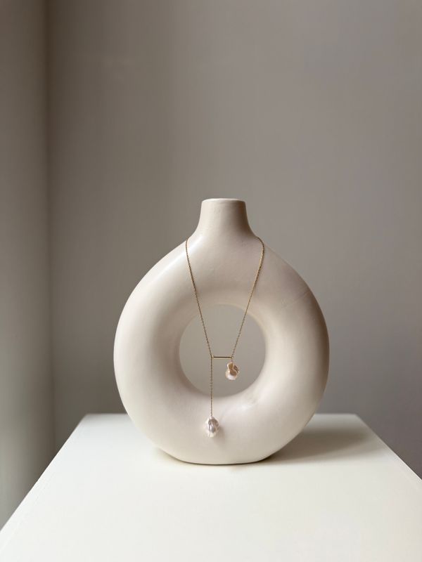 up &amp; down baroque pearl necklace