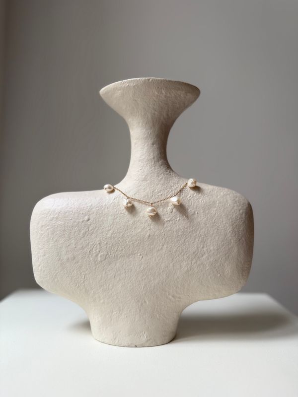 atelier | key short pearl necklace