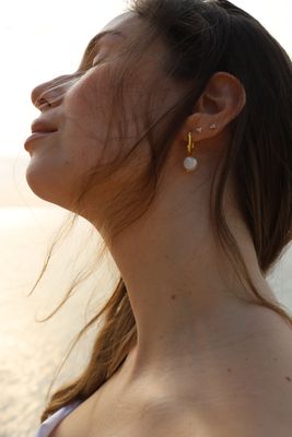 emily pearl earrings