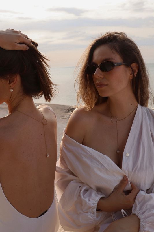 label pearl necklace