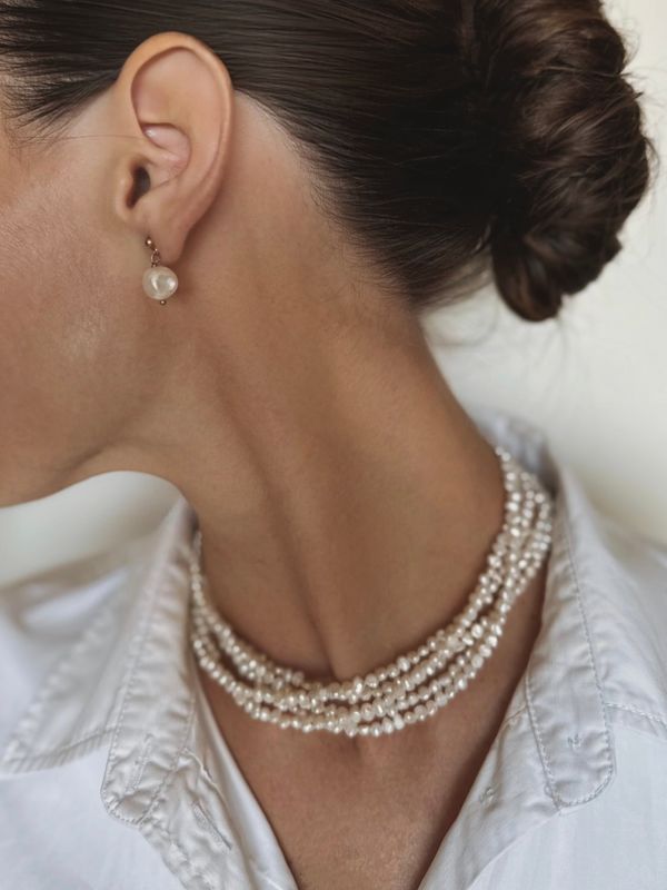 rocks pearl necklace