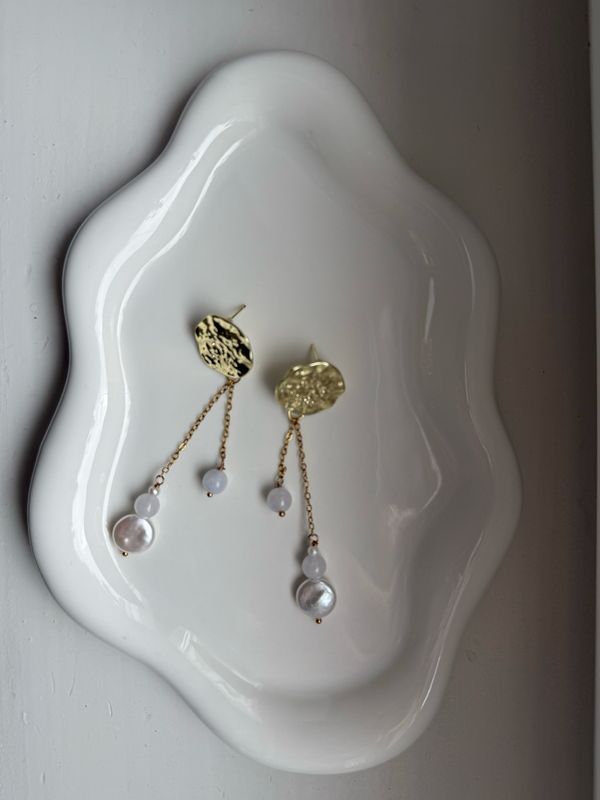 medallion pendant pearl/azur stone earrings medallion pendant pearl/azur stone earrings