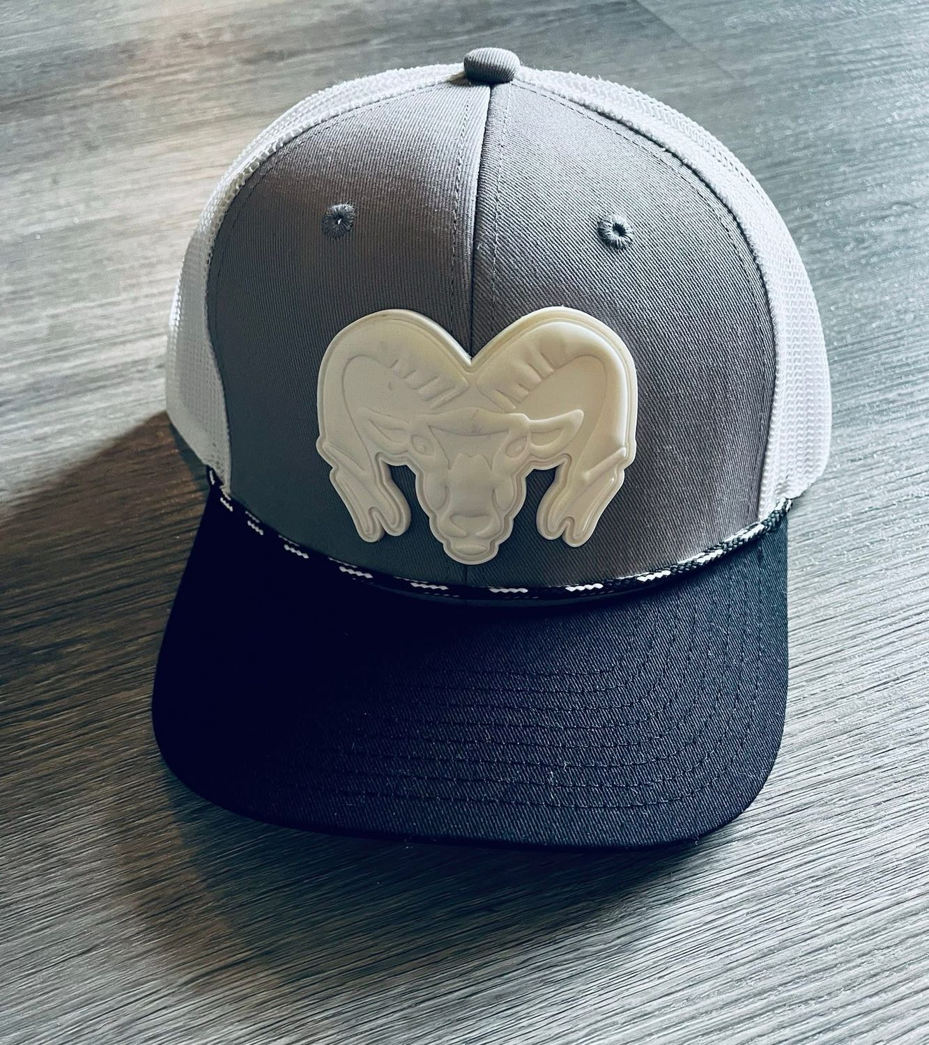 Tricolor White Matte Ram Hat