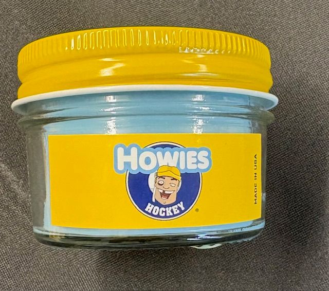 Howies Candle (ON)
