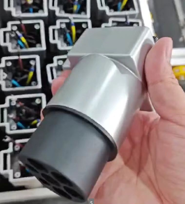 Type 2 EV Charger to Type G (UK, UAE) Outlet Adapter