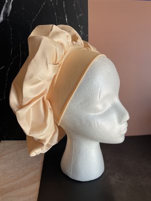 Silk -Satin Bonnet- Champagne