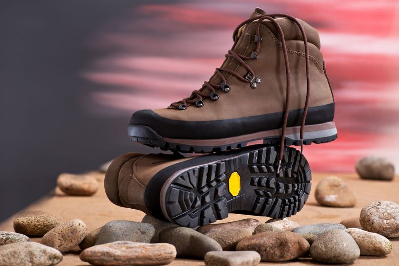 SCARPE ANTINFORTUNISTICHE